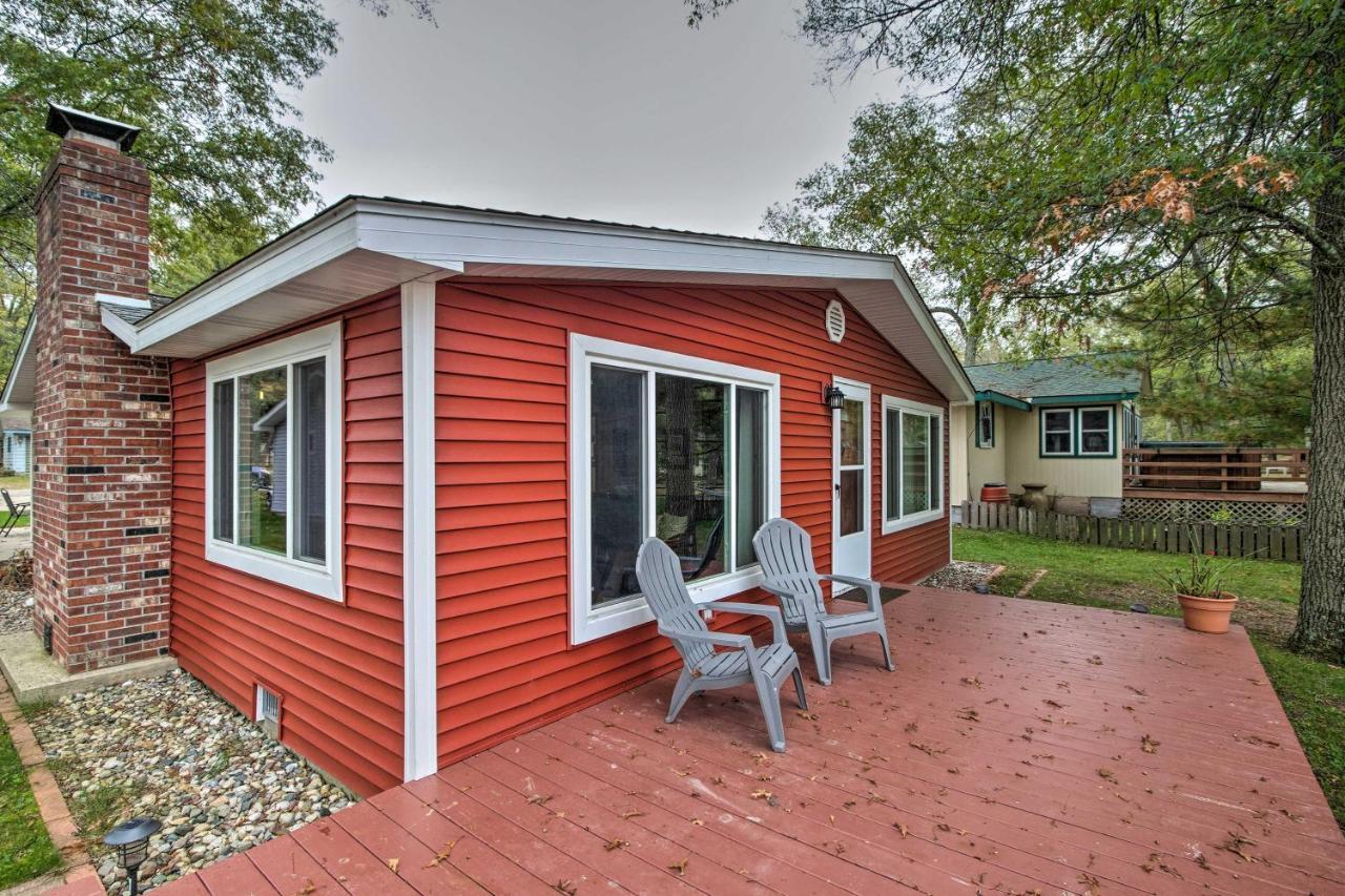 National City Cottage With Patio, Steps To Lake! ภายนอก รูปภาพ